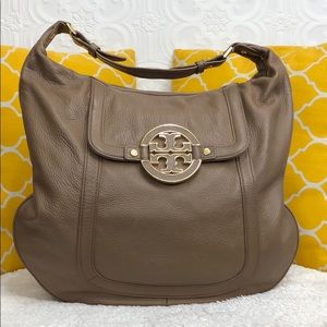 🌸OFFERS?🌸Tory Burch Pebbled Leather Large Hobo